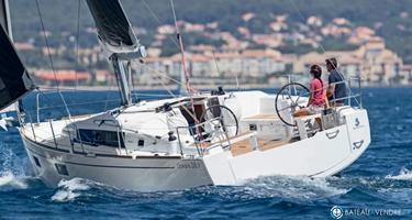 Beneteau Oceanis 38.1