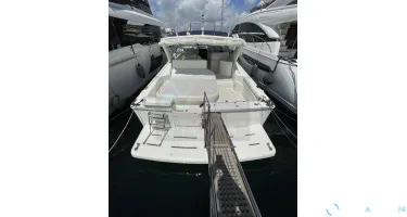 Riviera  4000