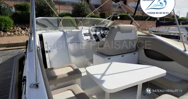Chris Craft Express Cruiser 268