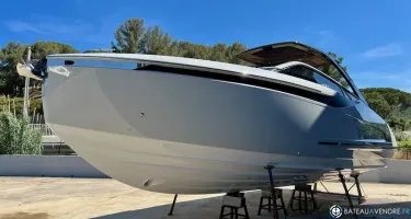 Fairline  33