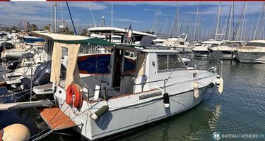 Beneteau Antares 800