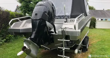 UMS Tuna Boats UMS 805 DC