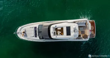 Prestige Yachts Prestige 690