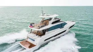 Prestige Yachts  690