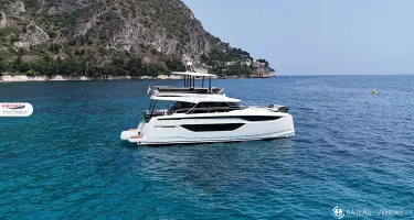 Prestige Yachts M48