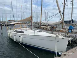 Beneteau Oceanis 37