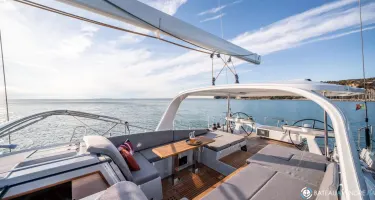 Jeanneau  65