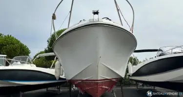 Beneteau Antares 860