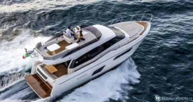 Ferretti  450