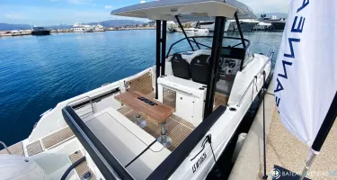Jeanneau Cap Camarat 9.0 WA Serie 2