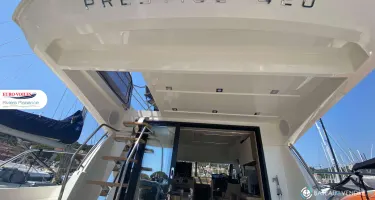 Prestige Yachts Prestige 420 Fly