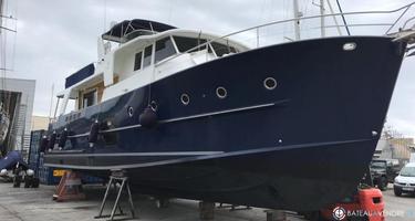 Beneteau Swift Trawler 52