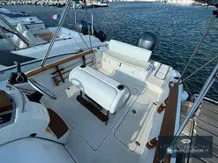 Sessa Marine Key Largo 25