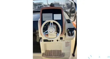 Invictus  270 FX