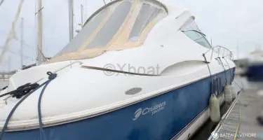 Cruisers Yachts  500 Express