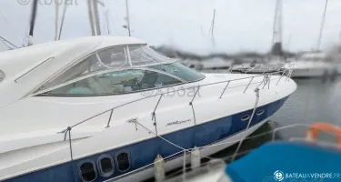 Cruisers Yachts  500 Express