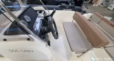 Quicksilver Activ 505 Open