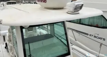 Boston Whaler  320 Outrage