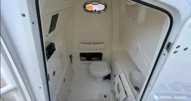 Boston Whaler  320 Outrage
