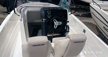 Quicksilver Activ 705 open