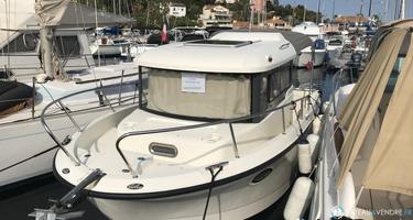 Quicksilver Captur 755 Pilothouse