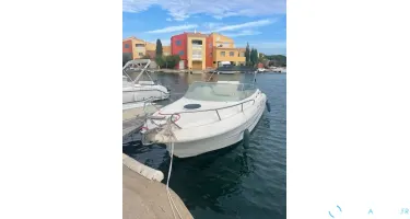 Sessa Marine Islamorada 21