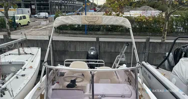 Sessa Marine Key Largo 20 Deck