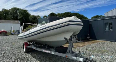 Bombard Explorer 640