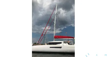 Neel Trimarans Neel 47