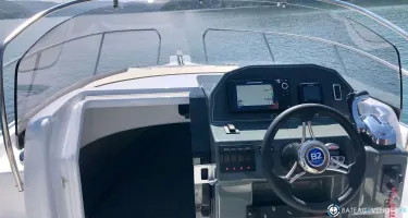 B2 Marine Cap Ferret 702 Open