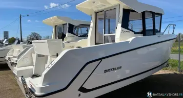 Quicksilver  705 Pilothouse