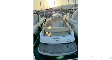 Bayliner Avanti 8