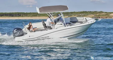 Jeanneau Cap Camarat 6.5 CC Serie 3