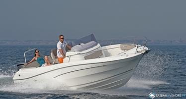 Jeanneau Cap Camarat 7.5 CC Serie 3