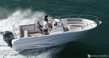 Jeanneau Cap Camarat 7.5 CC Serie 3