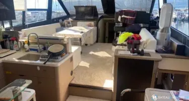 Prestige Yachts Prestige 550 Fly