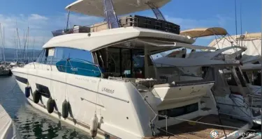 Prestige Yachts Prestige 550 Fly