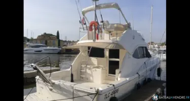 Riviera  42 Fly