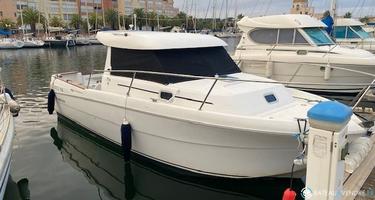 Beneteau Antares 710