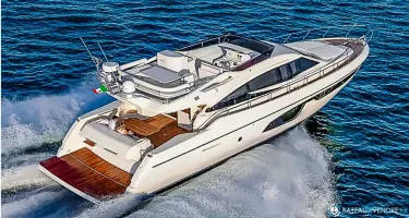 Ferretti  650