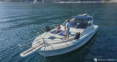 Uniesse  48
