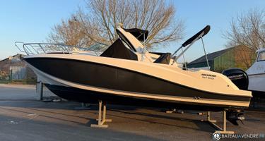 Quicksilver Activ 675 Open