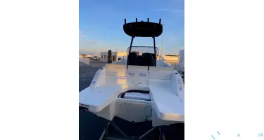 Quicksilver Activ 705 open