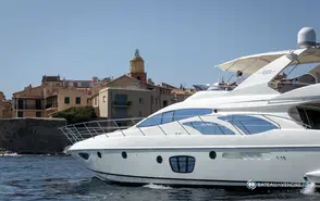 Azimut  62