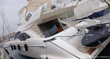 Azimut  62 E