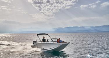 Bayliner Element M19