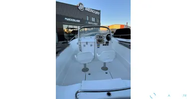Quicksilver  630 Open Commander