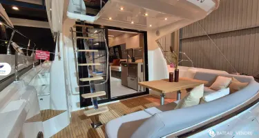 Prestige Yachts Prestige 420 Fly
