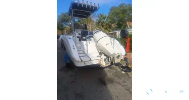 Sessa Marine Key Largo 20