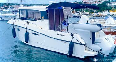 Quicksilver  905 Pilothouse